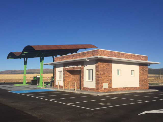 Gasolineras y Autoservicio Low Cost